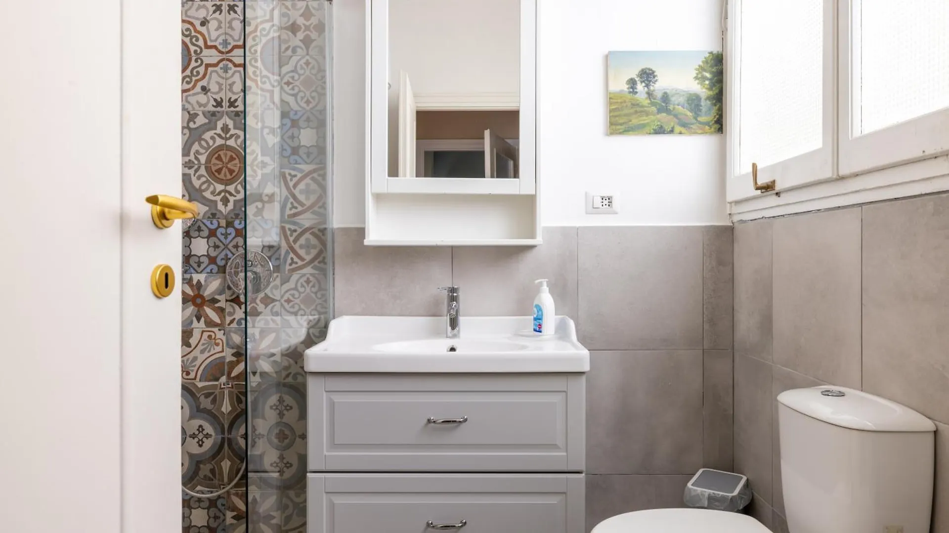 Casa Preziosa In Metro Piramide Apartment Rome