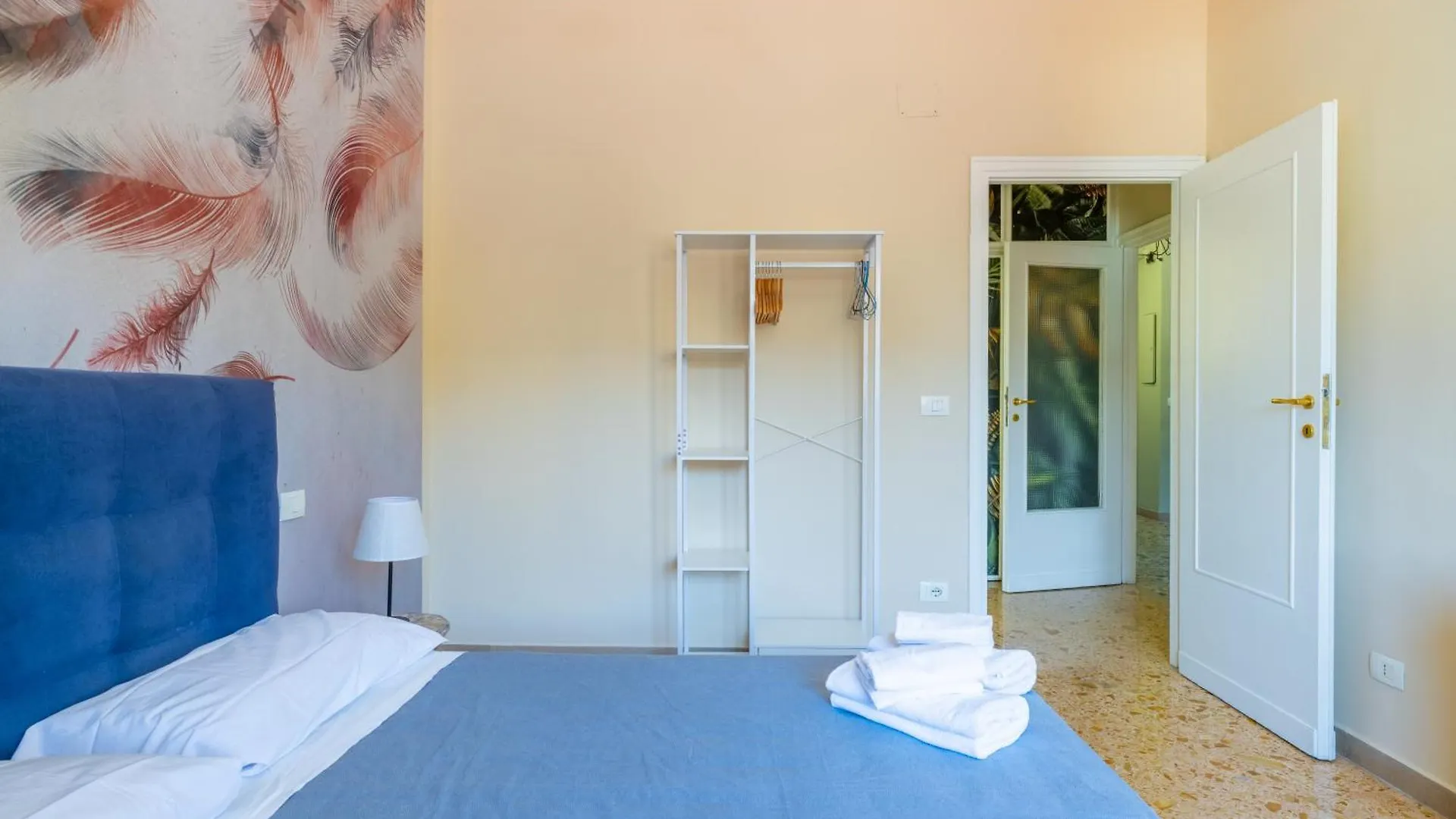 Casa Preziosa In Metro Piramide Apartment Rome Italy